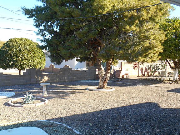 3rd image of 10802 W Canterbury Dr