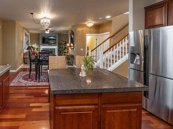 5th image of 61007 Snowberry Pl