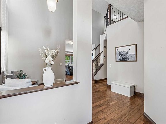 3rd image of 12 S Mahogany Heath SE