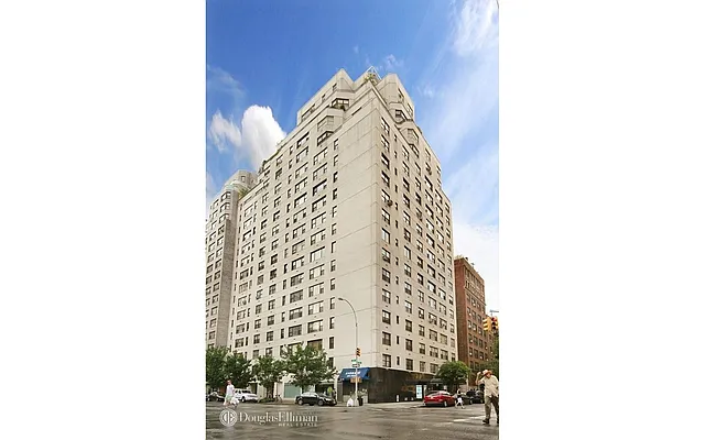 Sold by Douglas Elliman | media 35