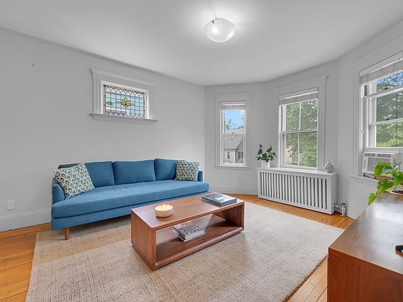 4th image of 22 Fayette St #3