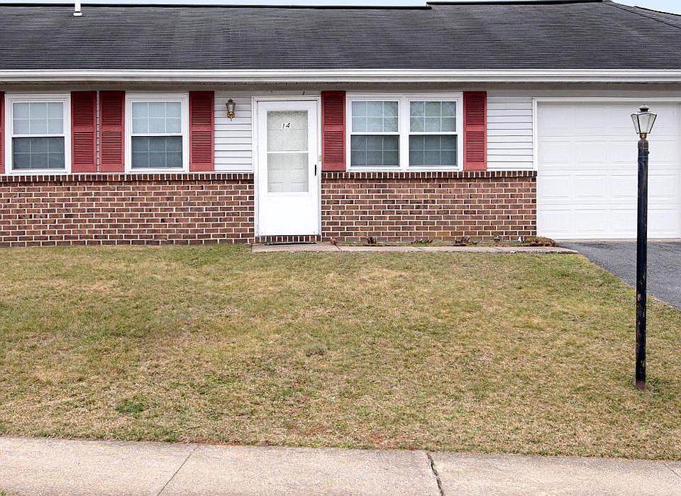 1st image of 14 Dogwood Ln