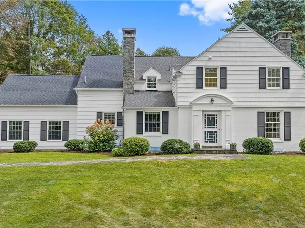 14 Lynacres Blvd, Fayetteville, NY 13066