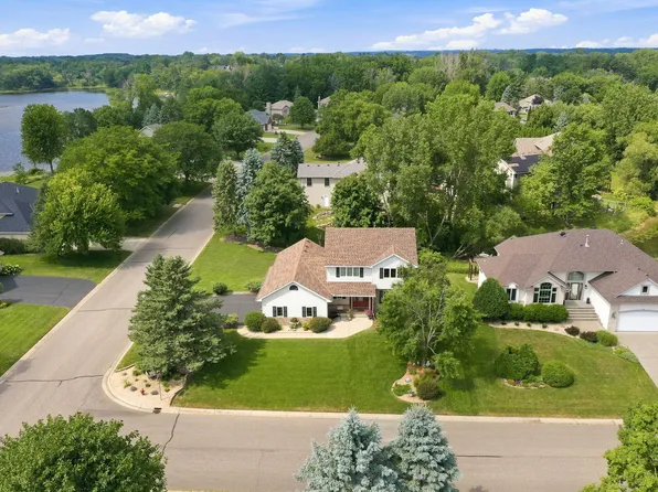 365 Windsor Ln, Saint Paul, MN 55115
