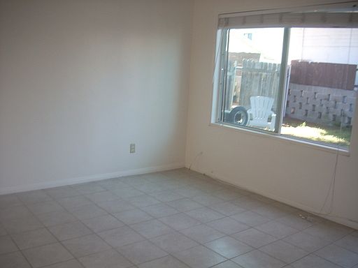 1st image of 4567 1/2 Felton St