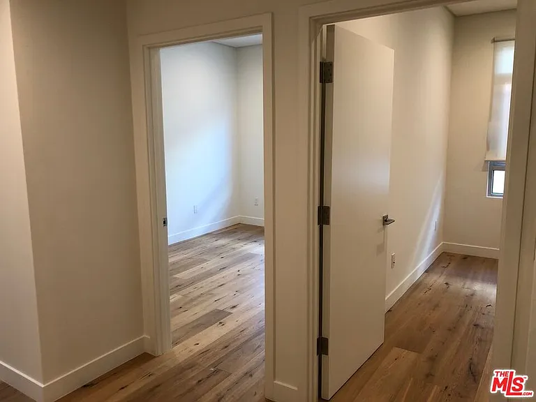 938 S Orange Grove Ave #201 — Photo 12