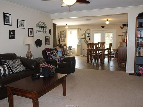 4th image of 1308 Broadmoor Dr