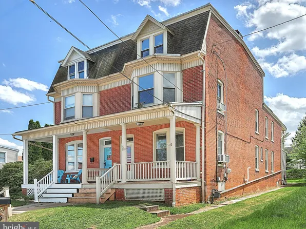 52 W Maple St, Dallastown, PA 17313