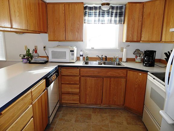 4th image of 201 S Elliott Ave Unit 23