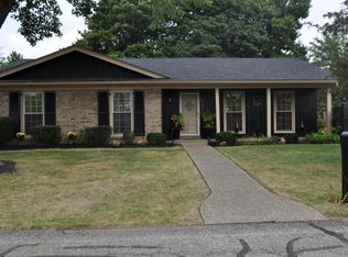 9813 Westport Rd, Creekside, KY 40241