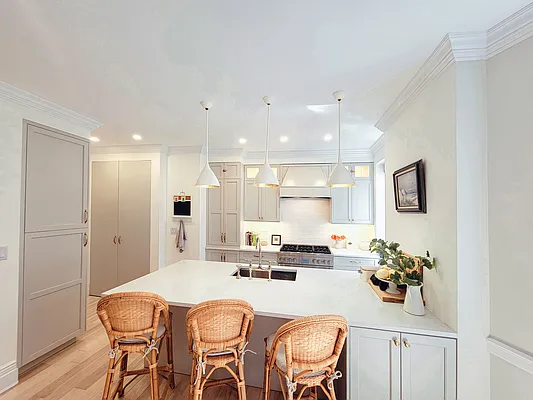 Rented by Brown Harris Stevens | media 2