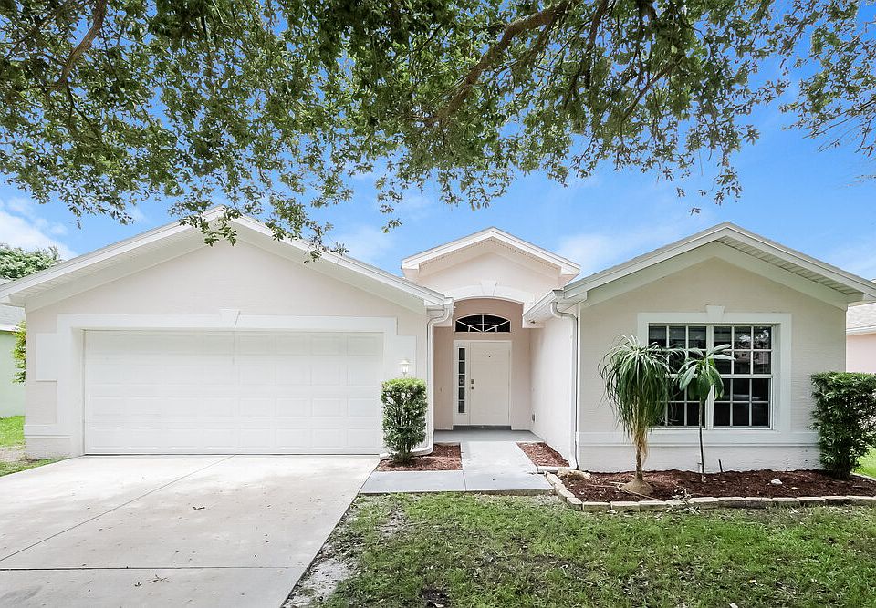1st image of 9351 Middle Oak Dr
