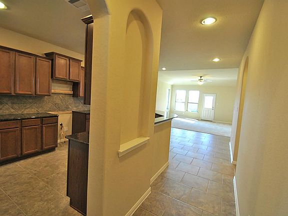 5th image of 3018 Hurst Green Ln