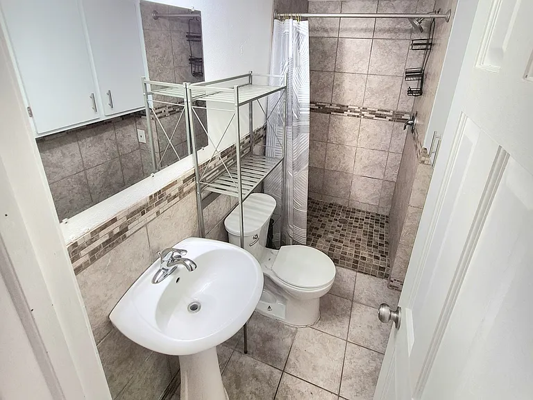 444 29th Ave N #2 — Photo 8