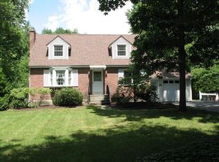 1921 Bentley Rd, Niskayuna, NY 12309