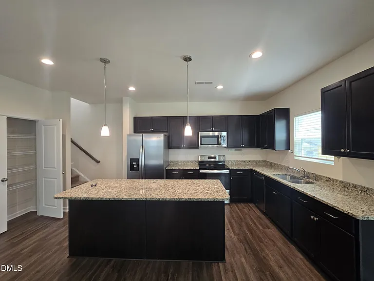 76 Saddle Oaks Ln — Photo 6