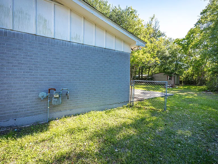 5612 Rose Dr — Photo 33