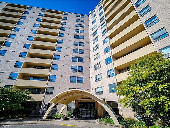 2nd image of 700 Dynes Rd #712