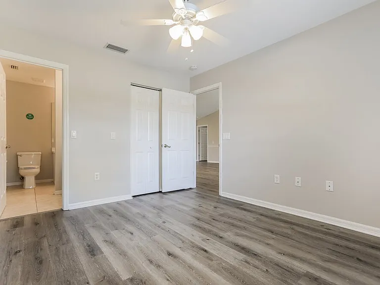 5905 Humkey St — Photo 9