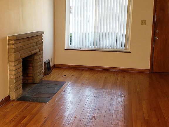2nd image of 4189 Indianola Ave