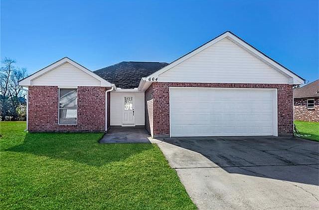 1st image of 664 Foxwood Ln