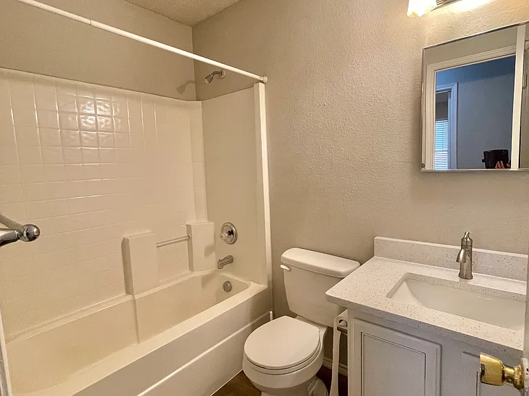 2321 Avalon Creek Way — Photo 16
