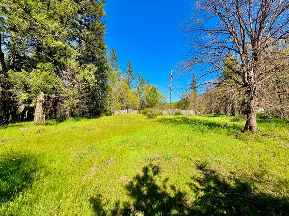 180 Ryan Ln, Hayfork, CA 96041