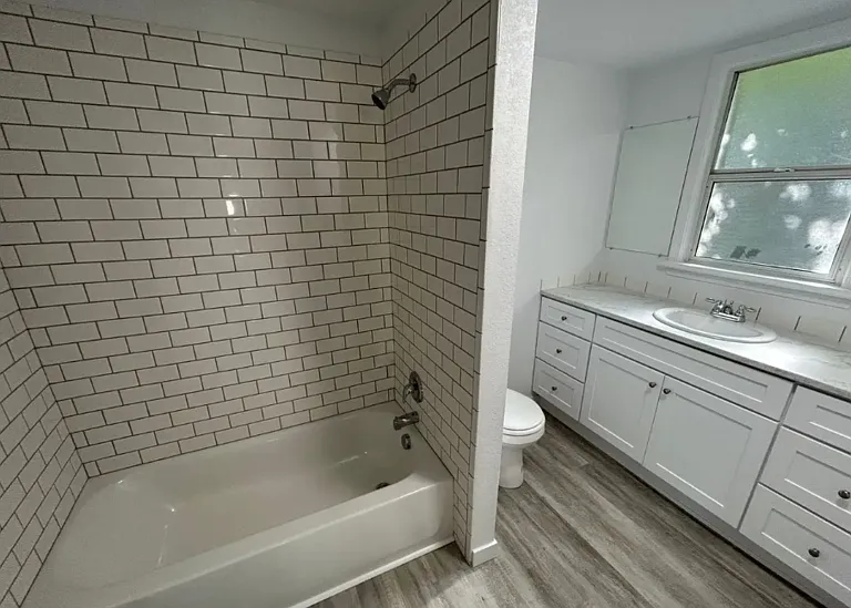 314 E Ermina Ave — Photo 21
