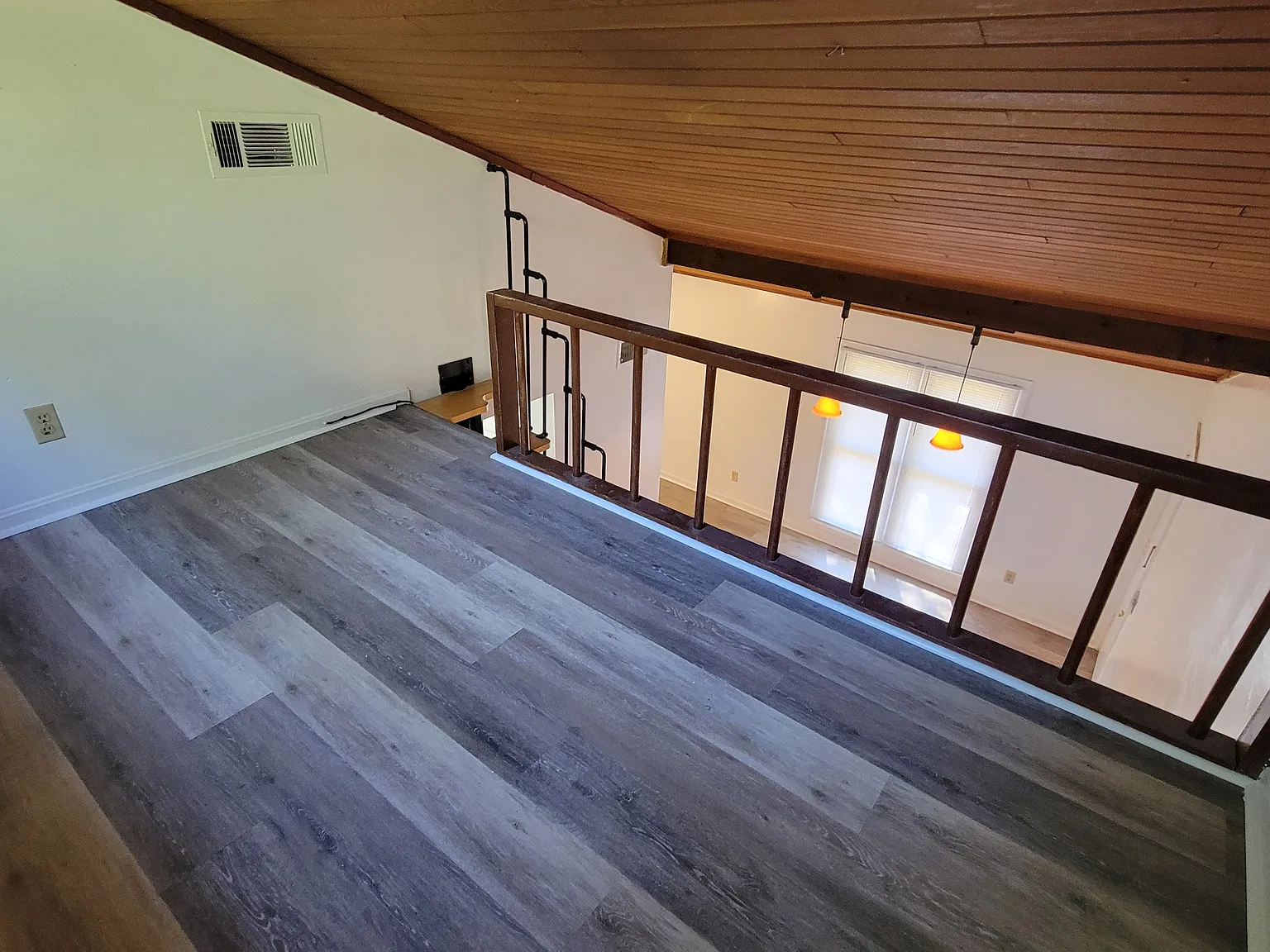 2 bed, 794 sqft, $1,100 — Photo 3