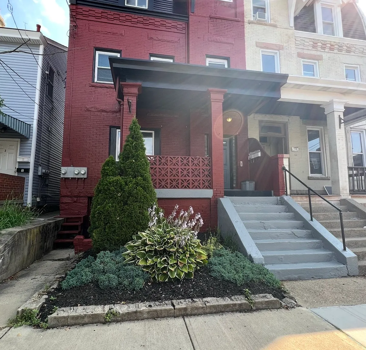 2 bed, 1.5 bath, 1000 sqft, $1,550 — Photo 1