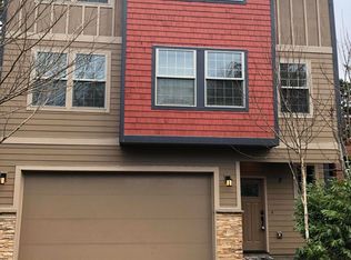 8 Johnson St, Depoe Bay, OR 97341