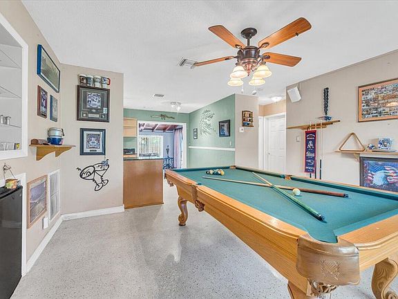 4th image of 51 NE 45 Court