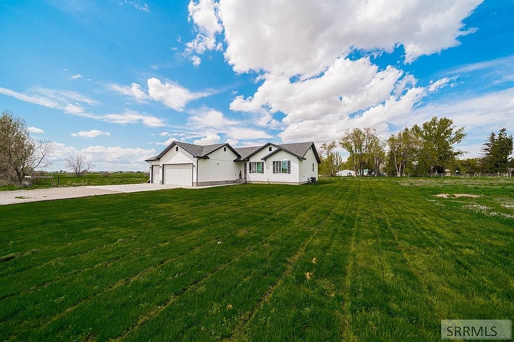 166 S 900 W, Blackfoot, ID 83221 MLS 2154200 Zillow