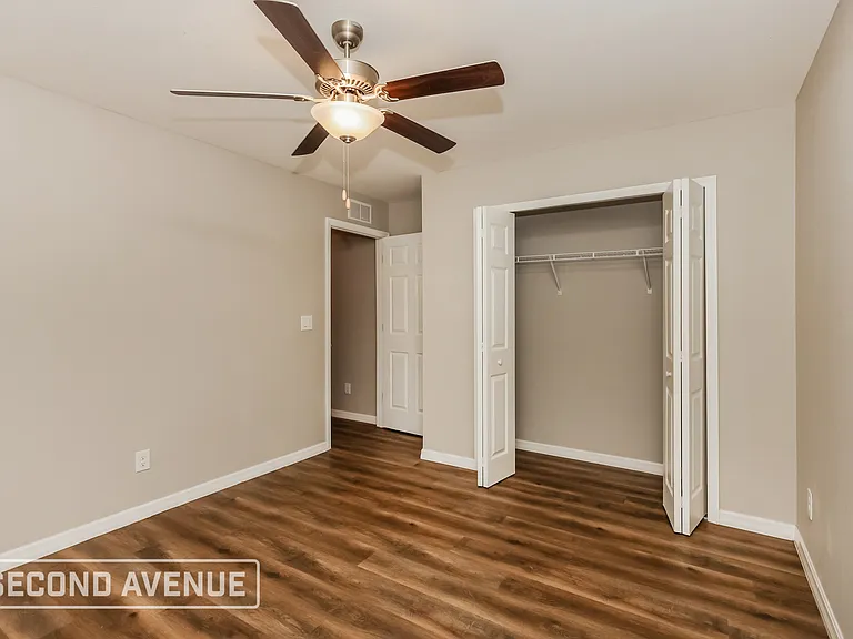 736 Barcia St E — Photo 18
