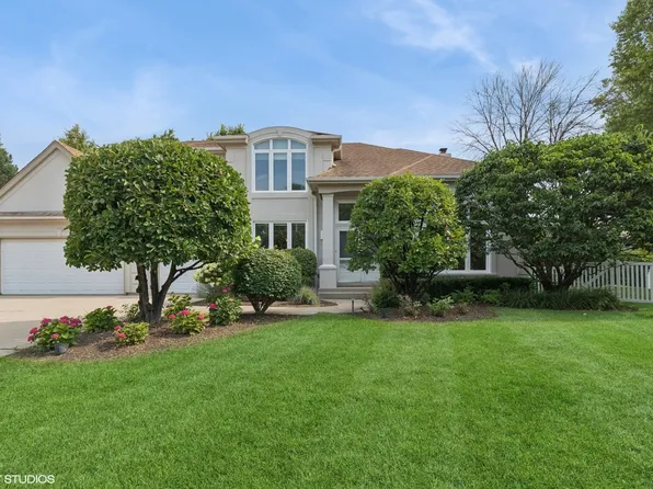 2033 Olive Hill Dr, Buffalo Grove, IL 60089