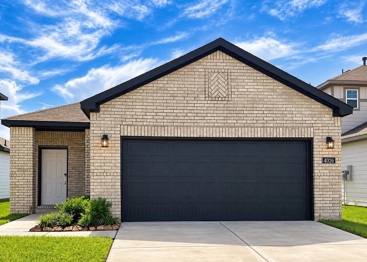 3 bed, 2.0 bath, 1388 sqft, $2,195 — Photo 1