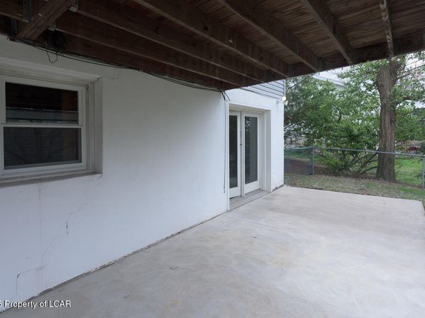 21 Old Mill Rd, Wilkes Barre, PA 18702