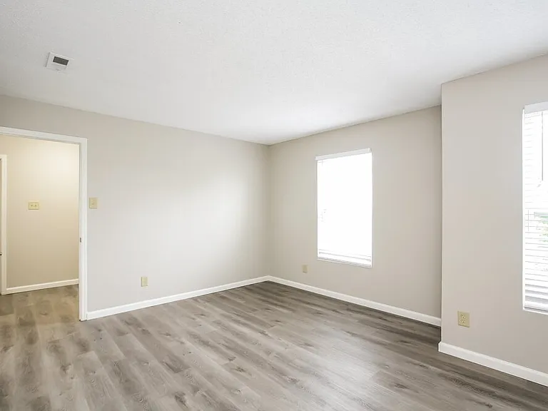 6336 Alonzo Dr — Photo 13
