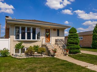 8209 S Oketo Ave, Bridgeview, IL 60455