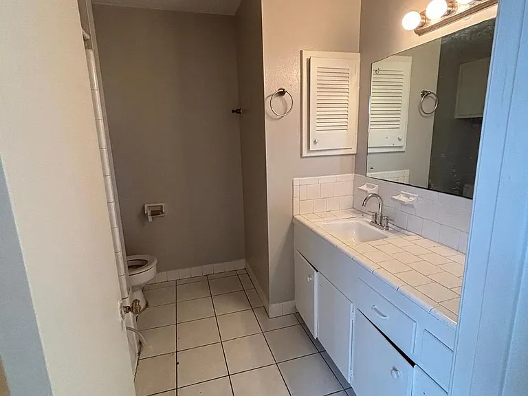 2710 Briarhurst Dr #5 — Photo 19