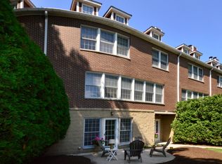 1847 Lincoln St, Evanston, IL 60201