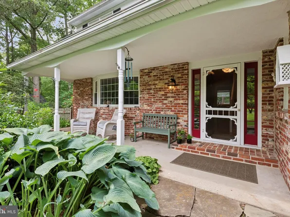 207 Saddle Dr, Furlong, PA 18925