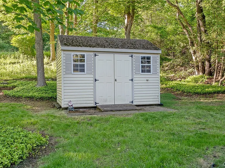 6555 Woodchuck Hill Rd — Photo 37