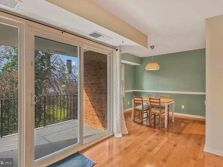 3846 Lyndhurst Dr #302 — Photo 5