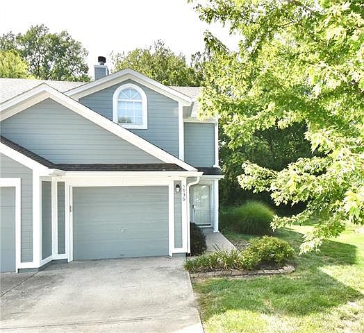 1st image of 5936 NE Moonstone Dr