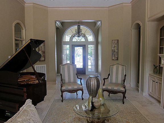 5th image of 3819 Canyon Bluff Ct