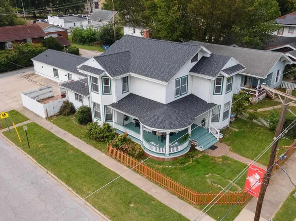 2101 Walnut St, Murphysboro, IL 62966