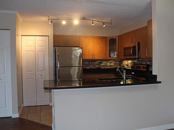 3rd image of 5688 Baywater Dr #5688