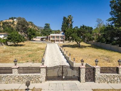 10430 Fairgrove Ave, Tujunga, CA, 91042