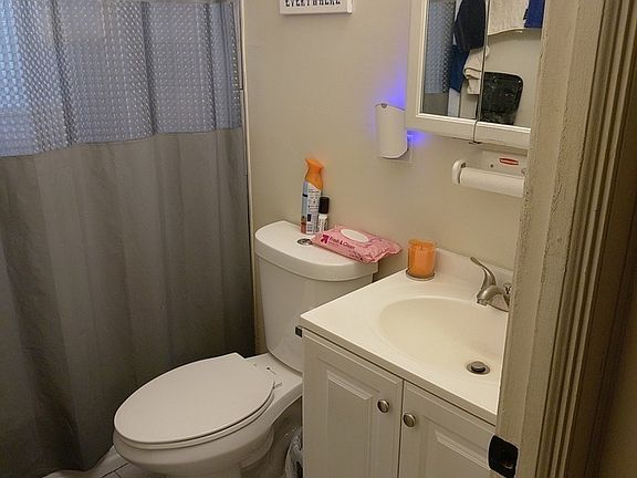 3rd image of 10983 S Church St #3C